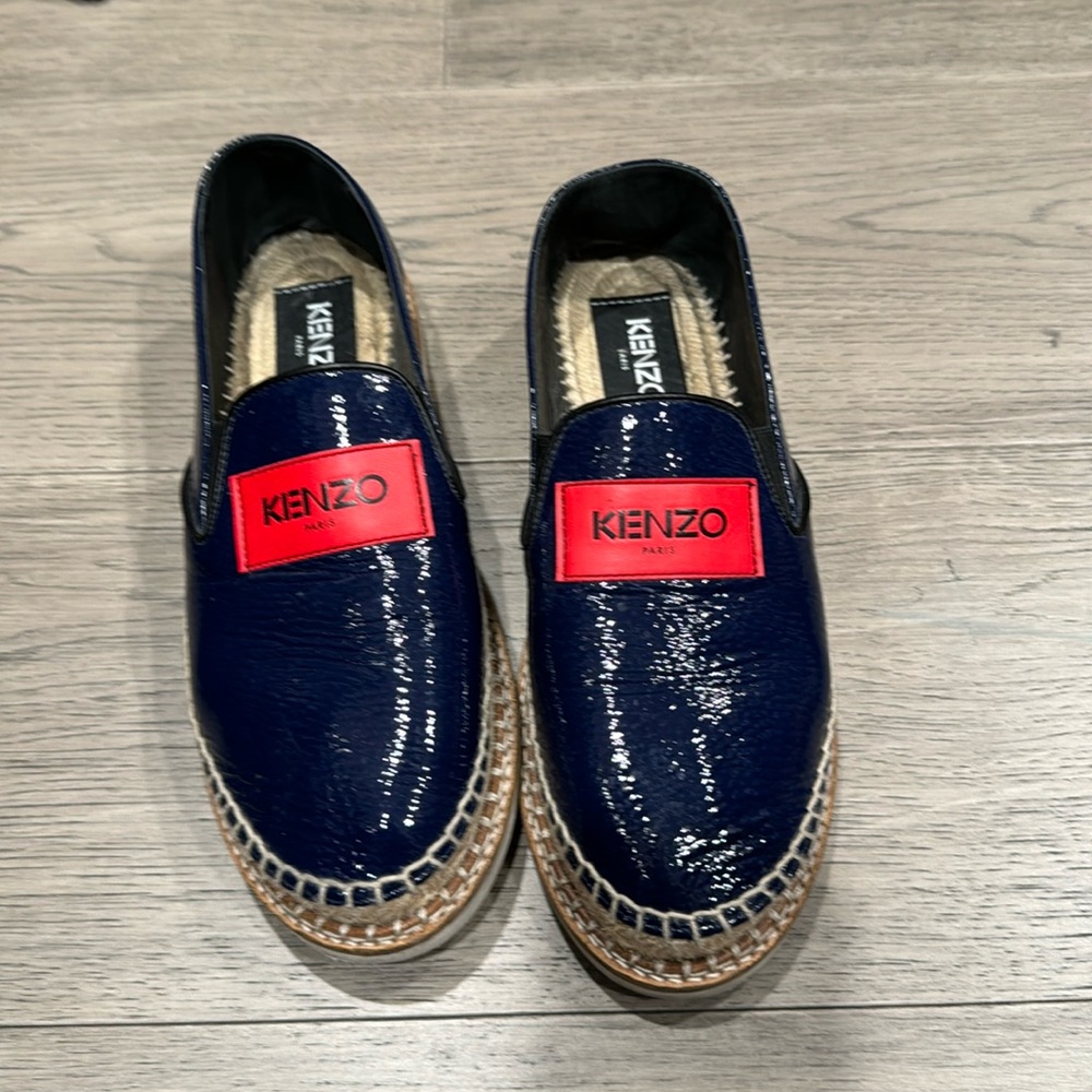 Navy Blue kenzo loafer with red logo
